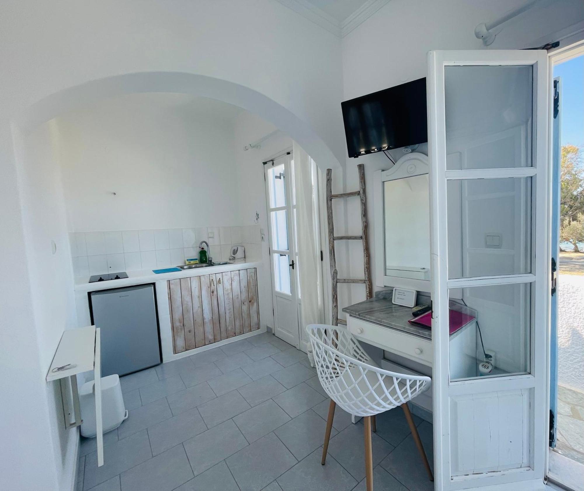 Niriides Studios Парос Экстерьер фото